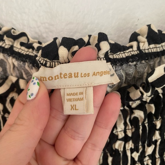 Monteau Black and Cream Geometric Blouse - Picture 3 of 4